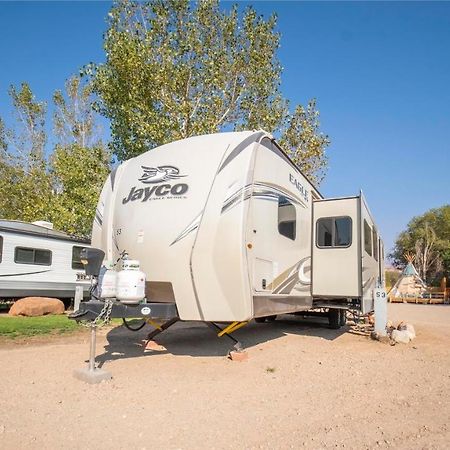 モアブOutdoor Glamping Jayco Rv Ok35アパートメント エクステリア 写真