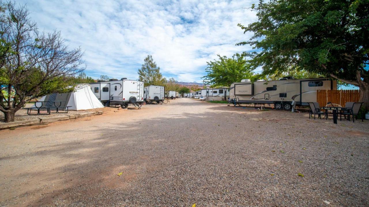 モアブOutdoor Glamping Jayco Rv Ok35アパートメント エクステリア 写真
